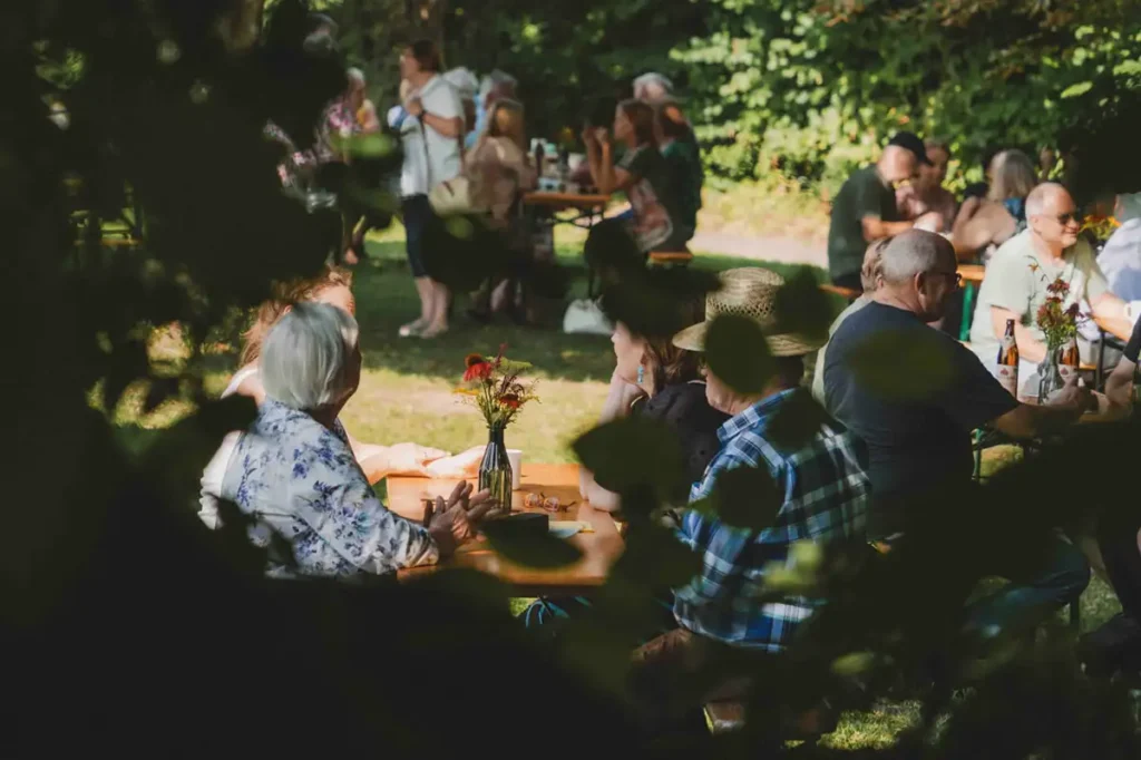 Begegnungen beim Oasenkaffee